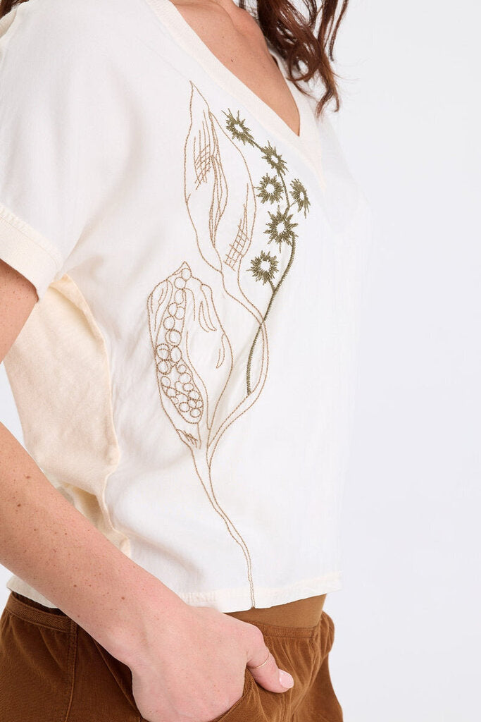 XCVI Hanno Embroidered Cream Twill V-Neck Short Sleeve Top